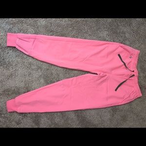 Figs Neon pink men’s jogger Scrubs